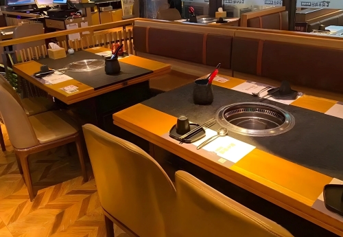 韩式烤肉店下排烟炭火