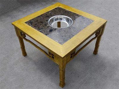 实木火锅桌的上漆着色技术及步骤-深圳欧冠轩家