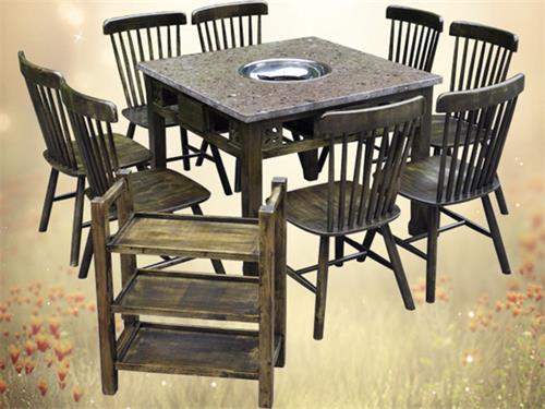 为何在实木火锅桌子当中仿古实木火锅桌非常受