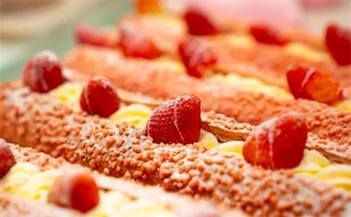 餐厅门店“死伤一片”,烘焙这个网红品类该如