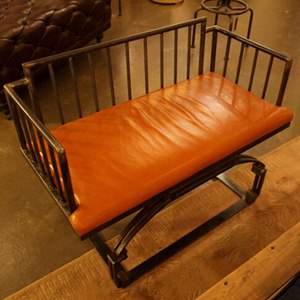 餐厅黄铜色铁艺沙发 美式乡村家具酒店沙发 三人高回弹皮沙发