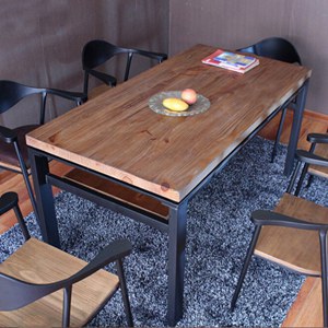 西餐厅优质铁艺实木家具 工业风格餐桌 松木做旧餐厅长桌定做