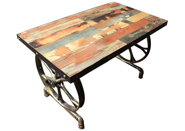 五金古铜色车轮底座餐桌 铁艺工业实木餐桌