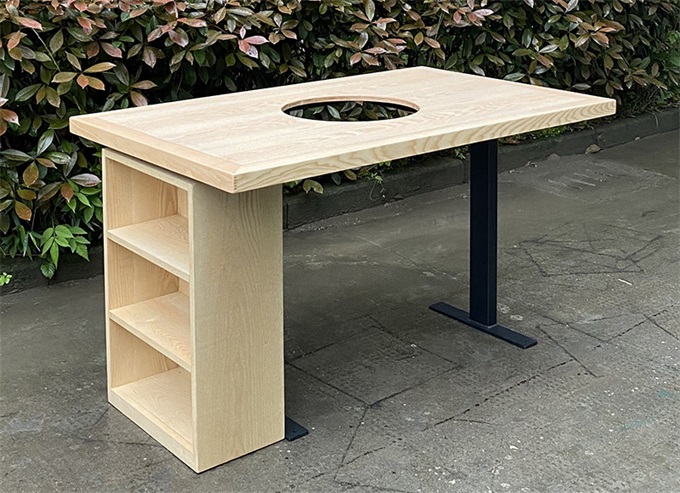 最新款式实木火锅桌时尚木制火锅餐桌