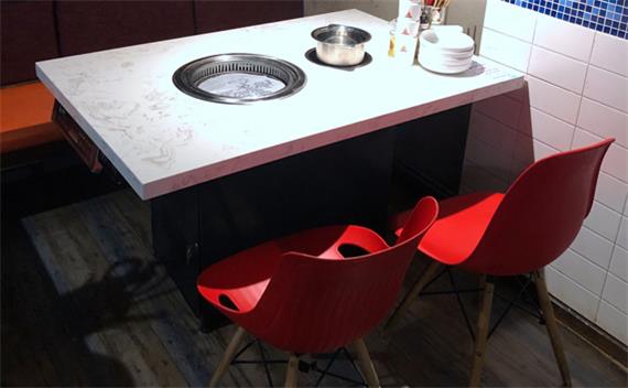 为什么自助烤肉桌子购买一定要找源头生产厂家