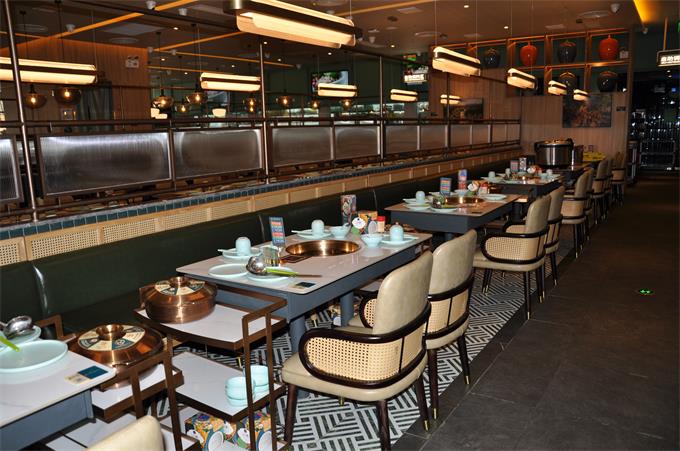 润园四季椰子鸡餐厅家具