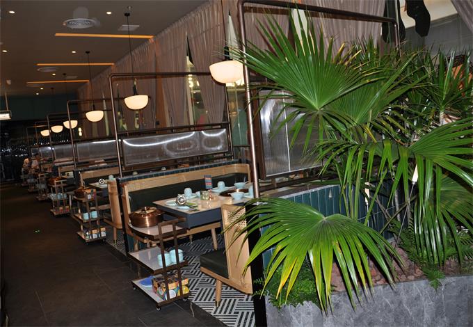 润园四季椰子鸡餐厅家具